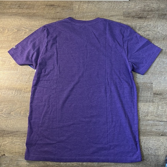 NWT Los Angeles Lakers T-Shirt Size XL - Picture 4 of 4